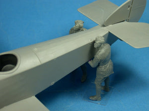 Copper State Models F32-023 RFC Air Mechanics lifting the tail 1/32 – immagine 4
