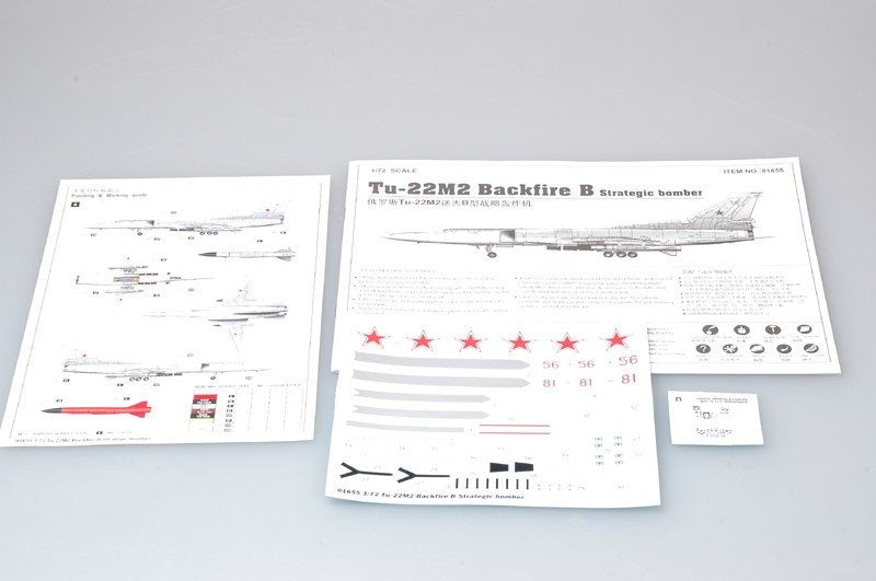 Trumpeter 01655 Tu-22M2 Backfire B Strategic bomber 1/72 – Bild 2
