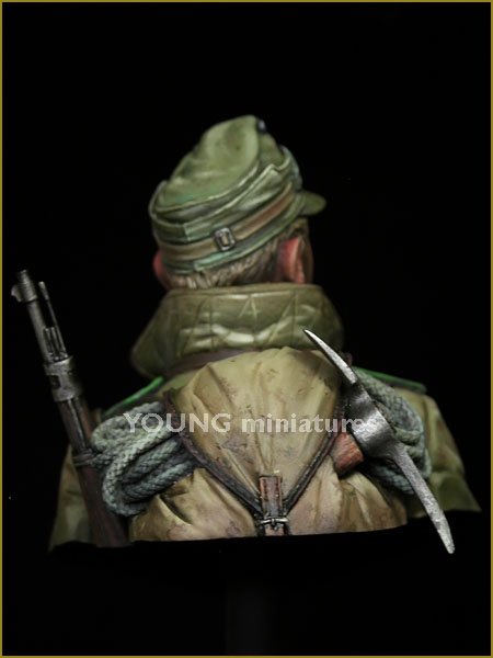 Young Miniatures YM1836 GERMAN GEBIRGSJAGER 1942 1/10 – imagen 6