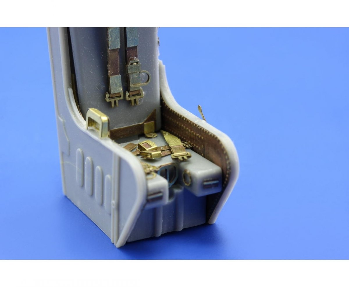 Eduard 32783 A-4F Escapac IA-1 seatbelts 1/32 Trumpeter – immagine 4