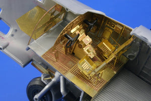 Eduard 49440 B-24J front interior 1/48 Revell – immagine 4