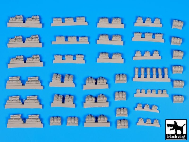 Black Dog T72057 Tentage plus bedrols 3 accessories set 1/72 – Bild 6