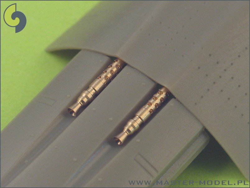 Master AM-48-018 Fw 190 A6 armament set (MG 17 barrel tips, MG 151 barrels, MG 151 fairings) &amp;amp; Pitot Tube 1/48 – immagine 3
