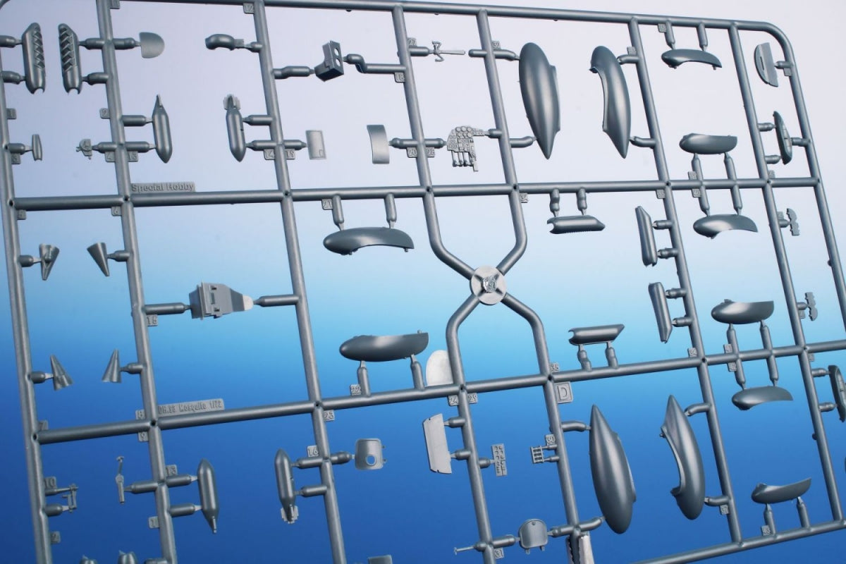 Special Hobby 72452 DH. Mosquito PR Mk.XVI ‘Long-Range Reconnaissance’ 1/72