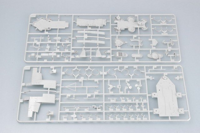 Trumpeter 05306 USS MASSACHUSETTS BB-59 1/350 – image 12