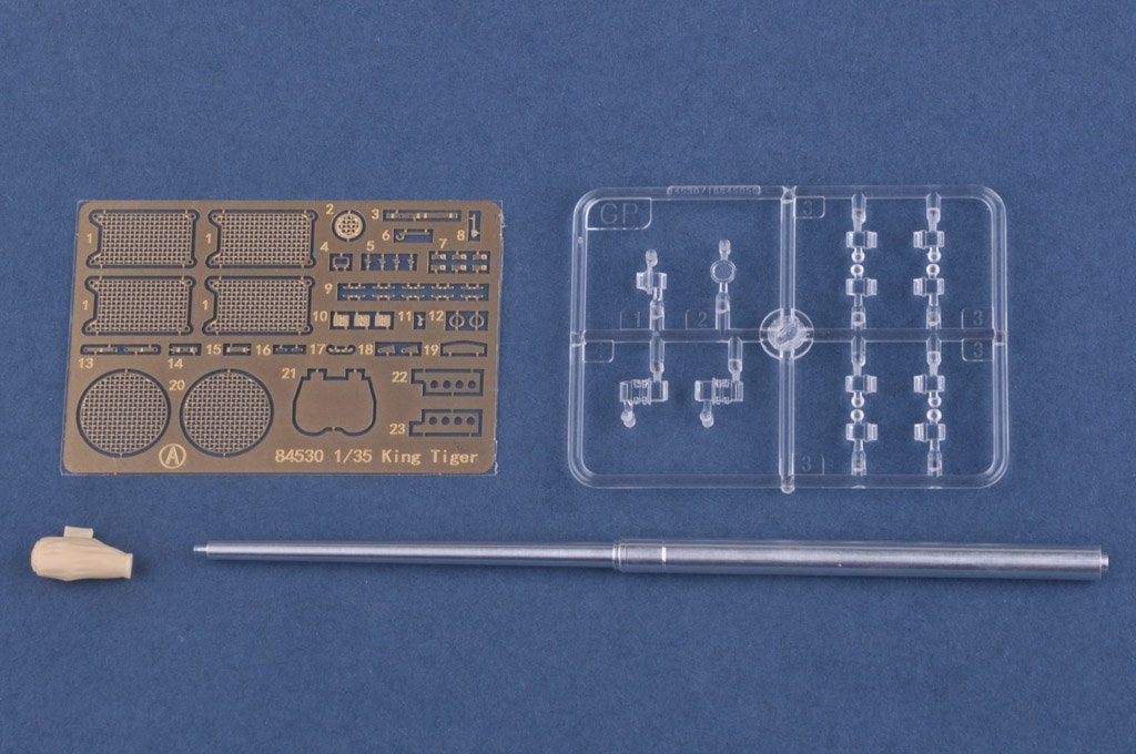 Hobby Boss 84533 Pz.Kpfw.VI Sd.Kfz.182 Tiger II (Production Henschel juillet 1945) (1/35) – image 14