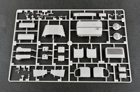 Trumpeter 09501 AT-T Artillery Prime Mover 1/35 – immagine 7