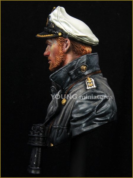 Young Miniatures YM1847 COMMANDANT DE SOUS-MARIN GUERRE MONDIALE 1/10 – image 4