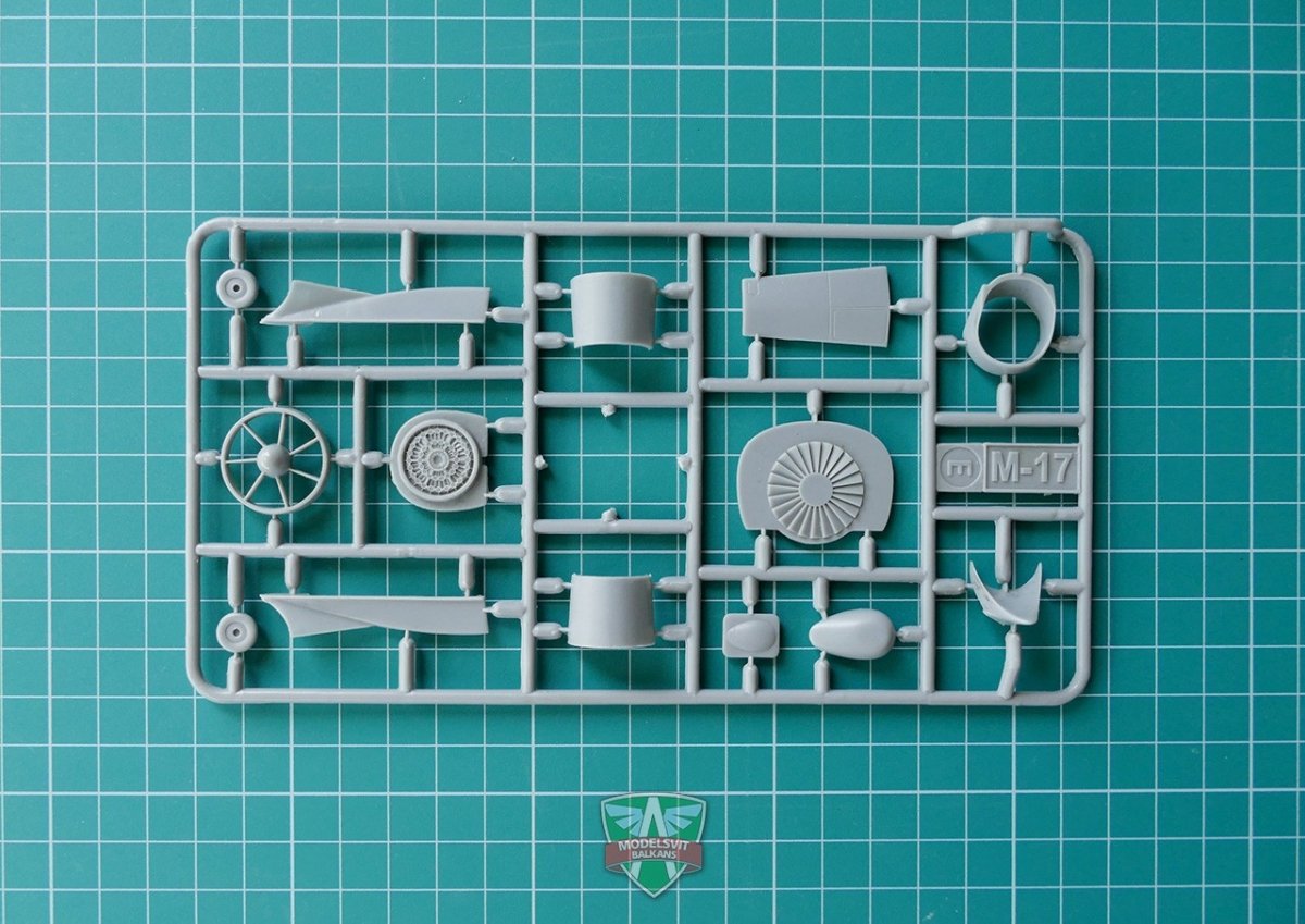 Modelsvit 72024 Myasishev M-17 &amp;quot;Stratosphera&amp;quot; 1/72 – imagen 4