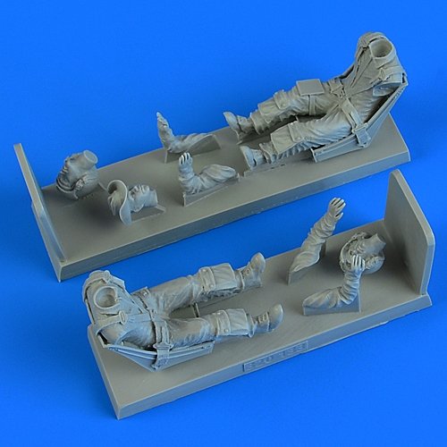 Aerobonus 320133 USAF Pilot &amp;amp; Instructor with seats for T-28B Trojan, Vietnam War for Kitty Hawk 1/32