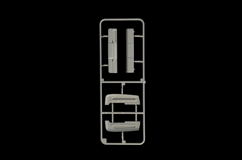 Italeri 3961 Scania S770 4x2 Normal Roof - LIMITED EDITION 1/24 – immagine 17