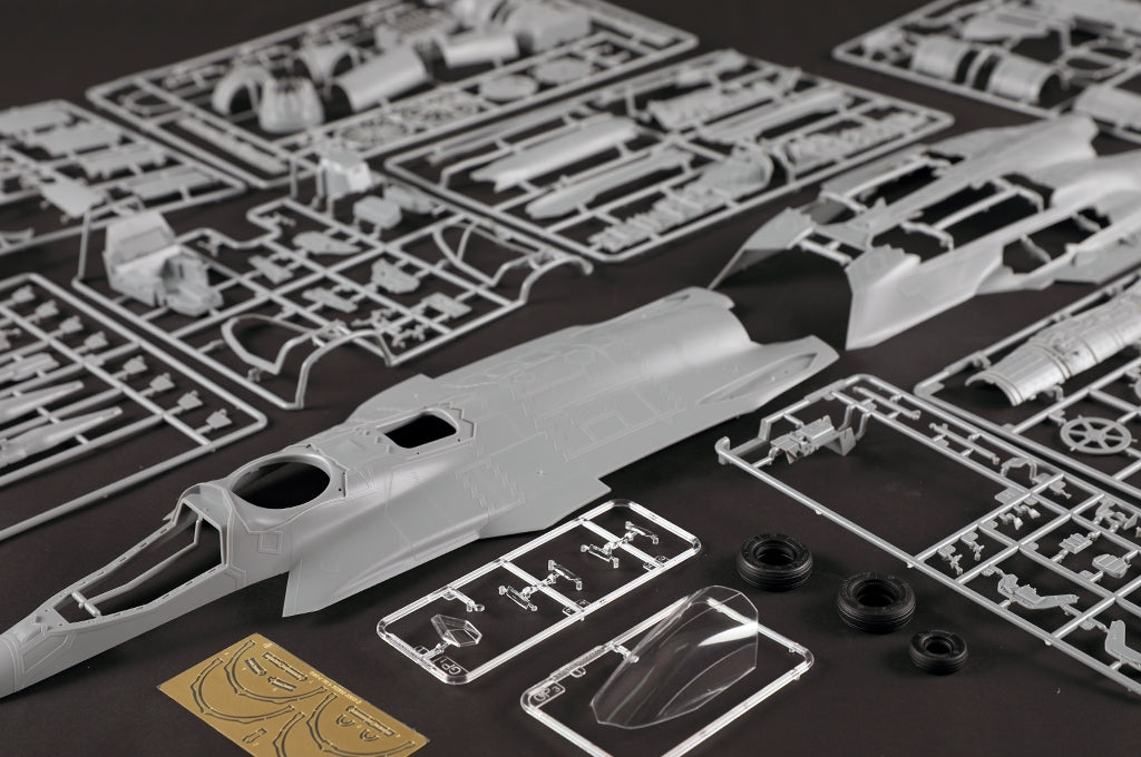 Trumpeter 03232 F-35B Lightning 1/32 – imagen 10