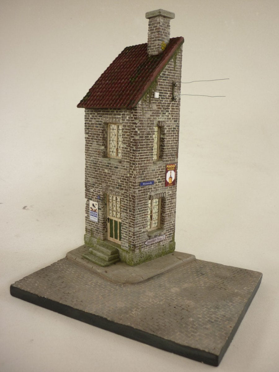 RT-Diorama 35254 Socle de diorama : Bâtiment d&amp;#39;angle européen 1/35 – image 7