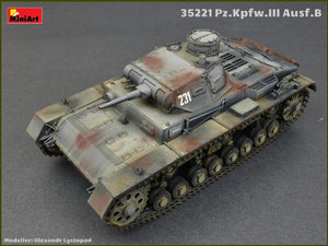 MiniArt 35221 Pz.Kpfw.III Ausf.B w/Crew 1/35 – immagine 2