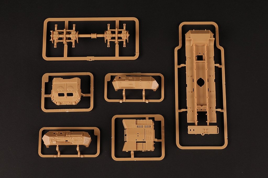 Hobby Boss 82941 152mm Dana self-propelled howitzer 1/72 – zdjęcie 10