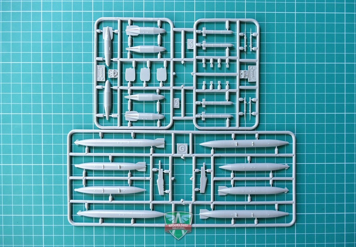 Modelsvit 72018 Sukhoi Su-17 Serial 1/72 – immagine 3