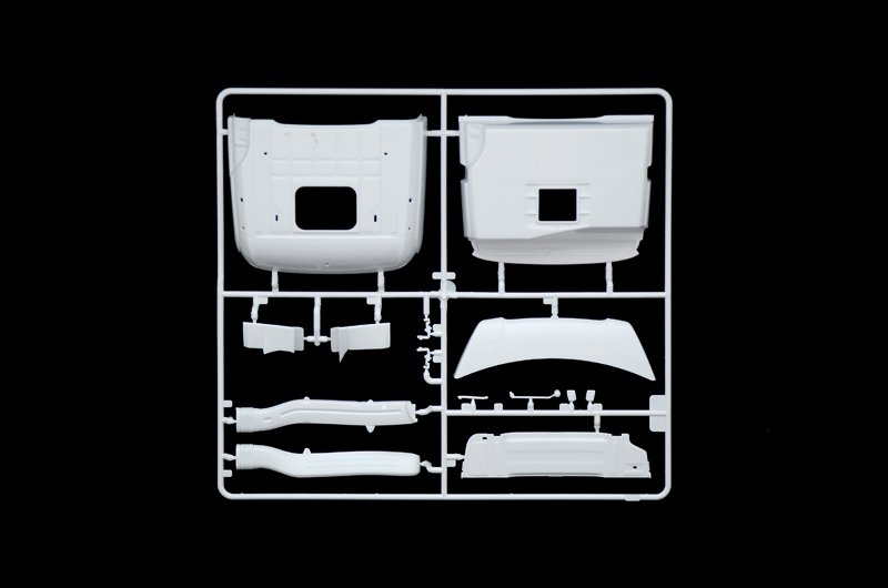 Italeri 3948 MERCEDES-BENZ MP4 BIG SPACE 1/24 – immagine 11