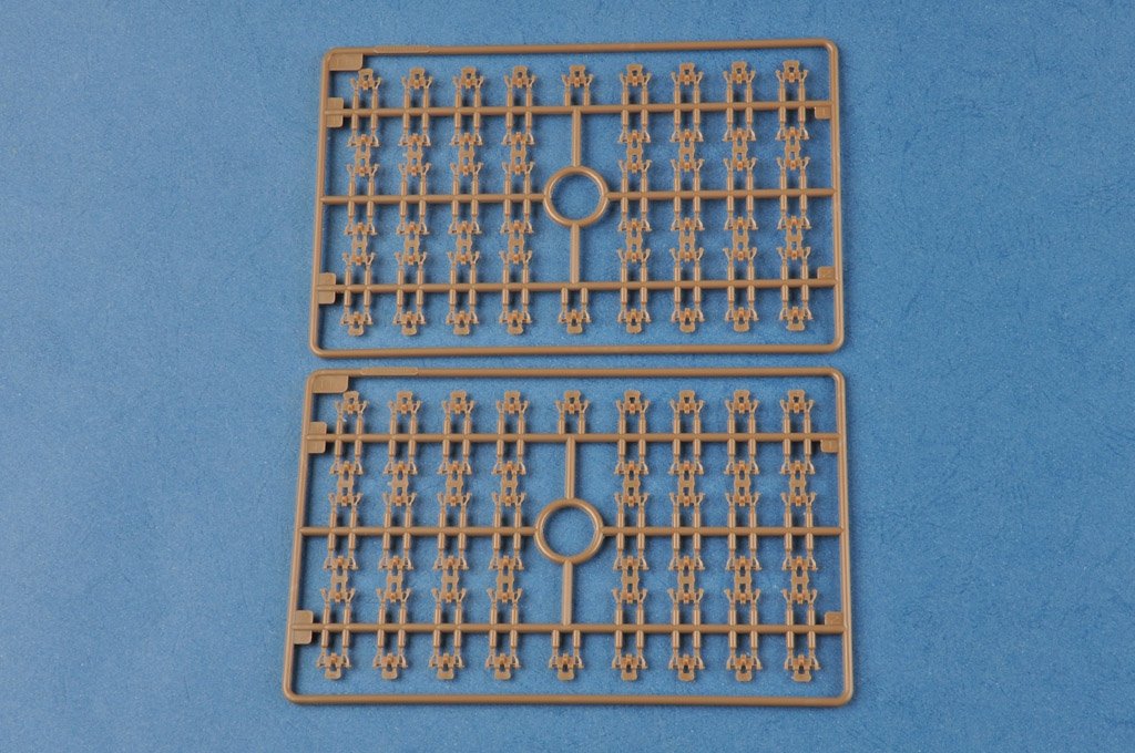 Hobby Boss 83852 Soviet T-28 Medium Tank Welded – zdjęcie 10