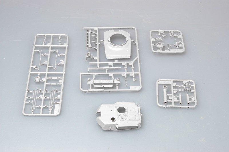 Trumpeter 07278 M1A1 avec ensemble de rouleaux de déminage (1/72) – image 4