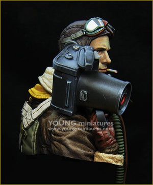 Young Miniatures YM1872 B-17 CREW with K20 CAMERA 1/10 – zdjęcie 9