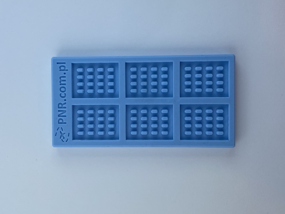 Moules en silicone Point of no Return 3522025. Plaque Yomb et ajourée 1/35 – image 4