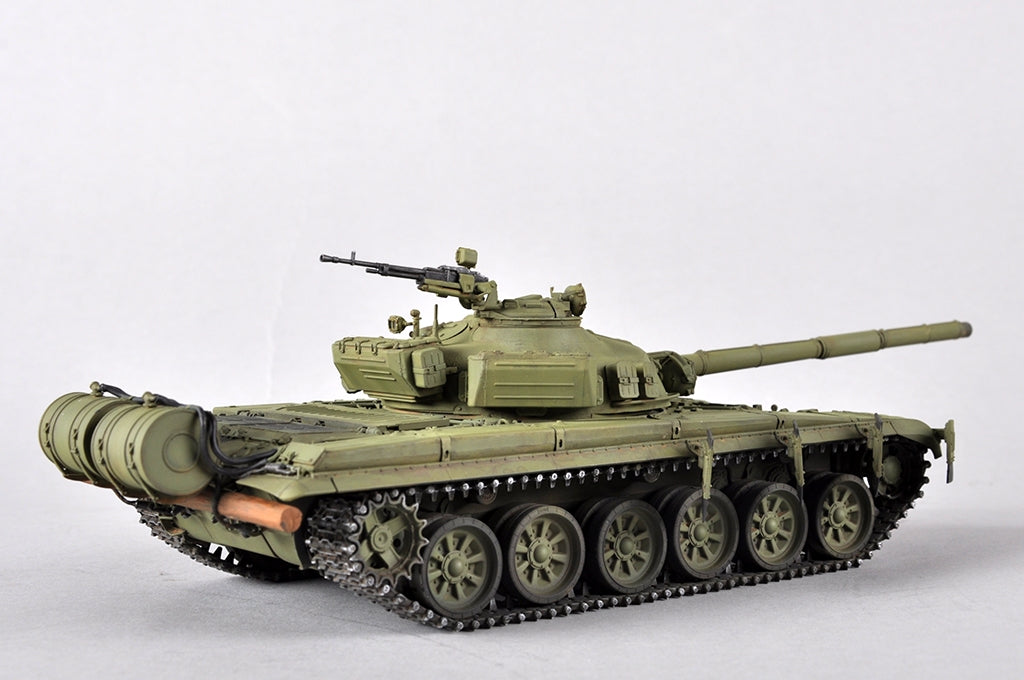 Trumpeter 09603 T-72M MBT 1/35 – image 20