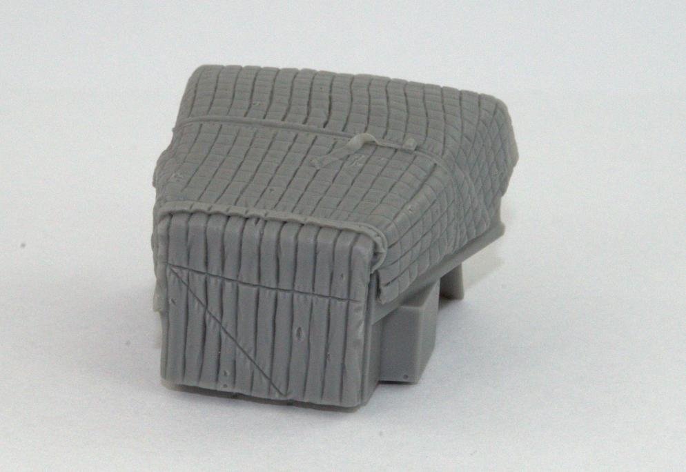 Panzer Art RE35-252 Studebacker engine deck with winter canvas 1/35 – Bild 3