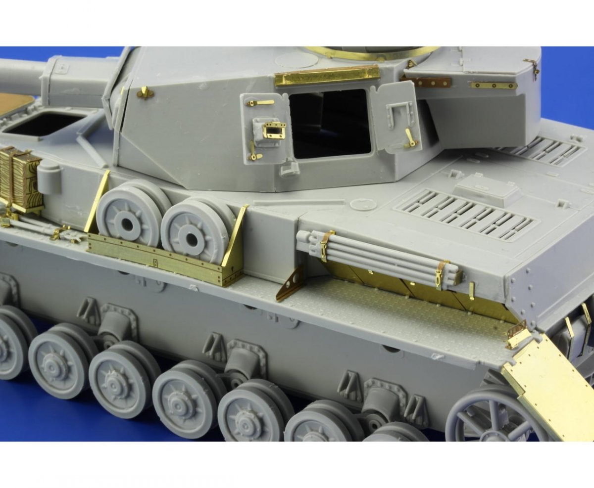 Eduard 36245 Pz. IV Ausf. H 1/35 Italeri – immagine 7