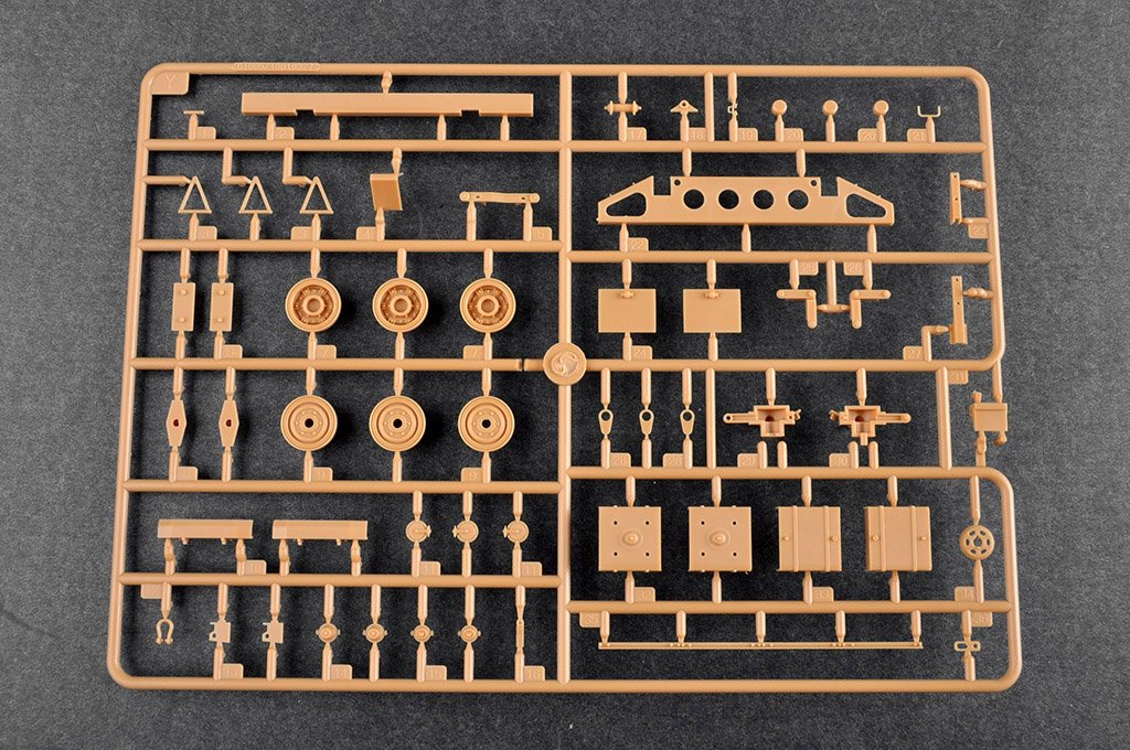 Trumpeter 01086 BAZ-6403 with ChMZAP-9990-071 trailer 1/35 – zdjęcie 15