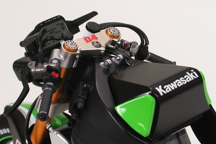 Tamiya 14109 Kawasaki Ninja ZX-RR 1/12 – immagine 5