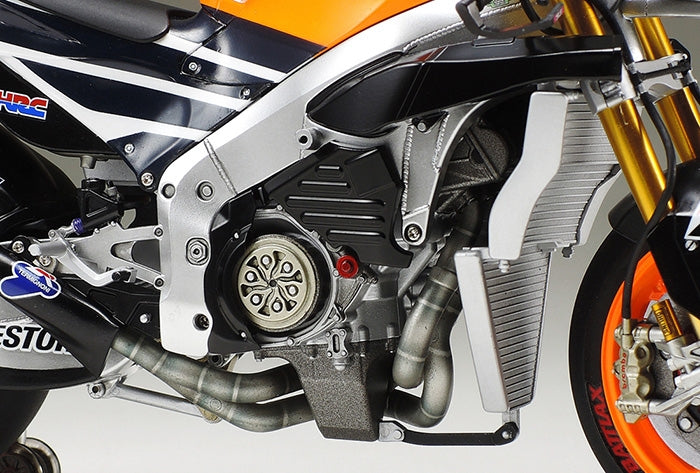 Tamiya 14130 Repsol Honda RC213V 14 – zdjęcie 5
