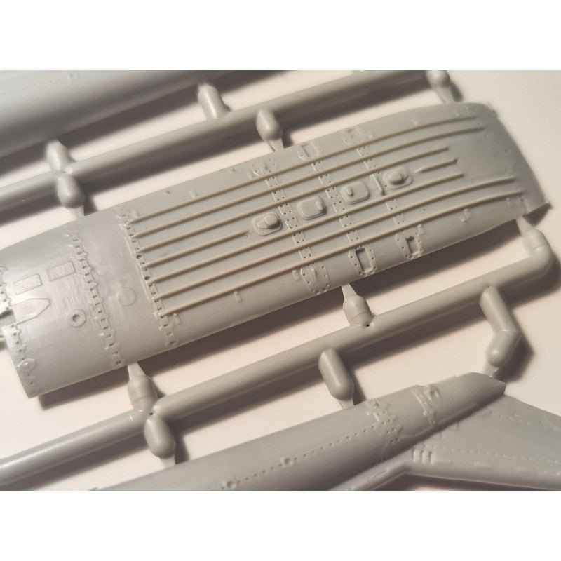 Answer AA72006 PZL W-3 Sokół Polska Policja 1/72 – immagine 6