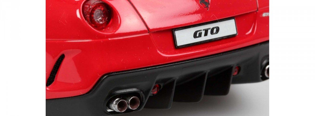 Revell 07091 Ferrari 599 GTO 1/24 – zdjęcie 4