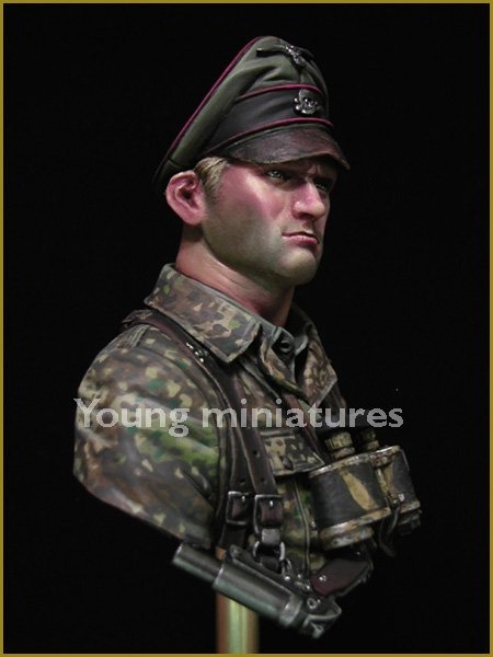 Young Miniatures YM1831 German Waffen SS Officer 1944 1/10 – immagine 6