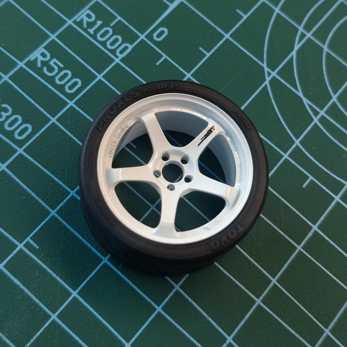 Yamamoto YMPRIM21 Advan Racing GT 4 18&amp;quot; + Tyres 1/24 – immagine 5