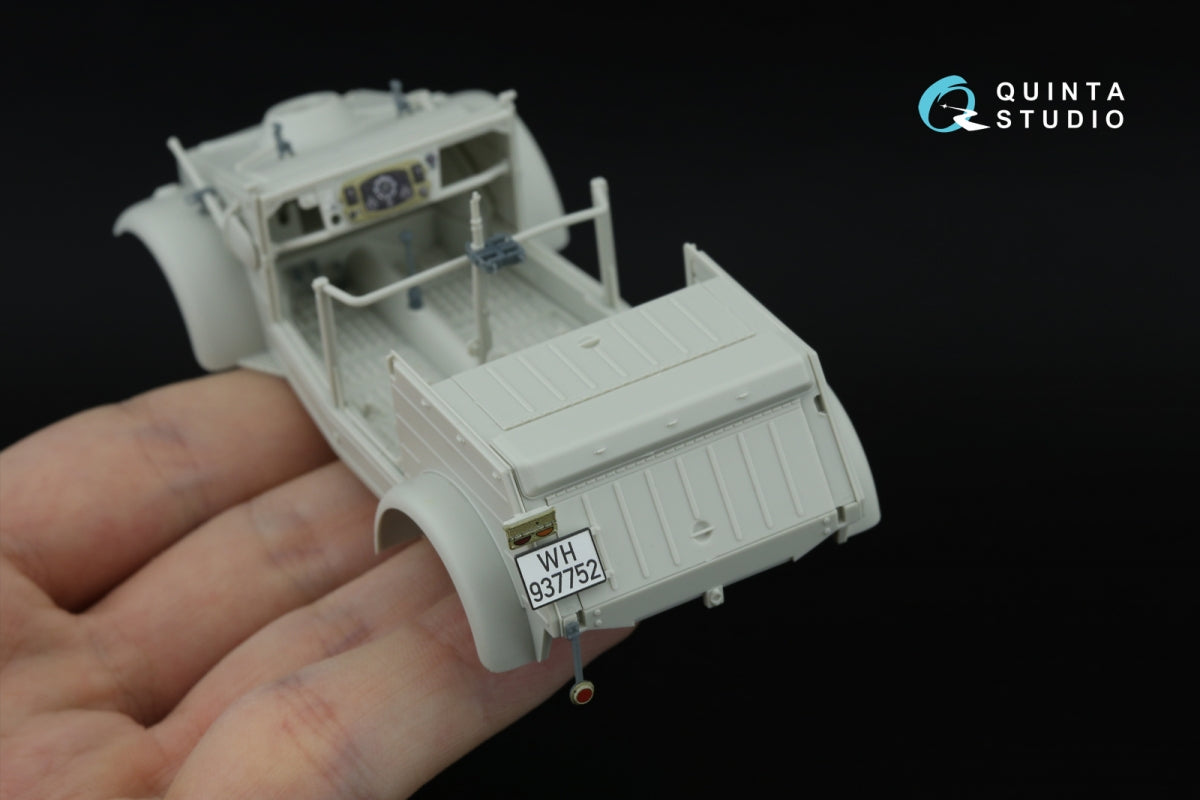Quinta Studio QD+35142 Kubelwagen Type 82 3D-Printed &amp; coloured Interior on decal paper (Meng VS-015) (with 3D-printed resin parts) 1/35