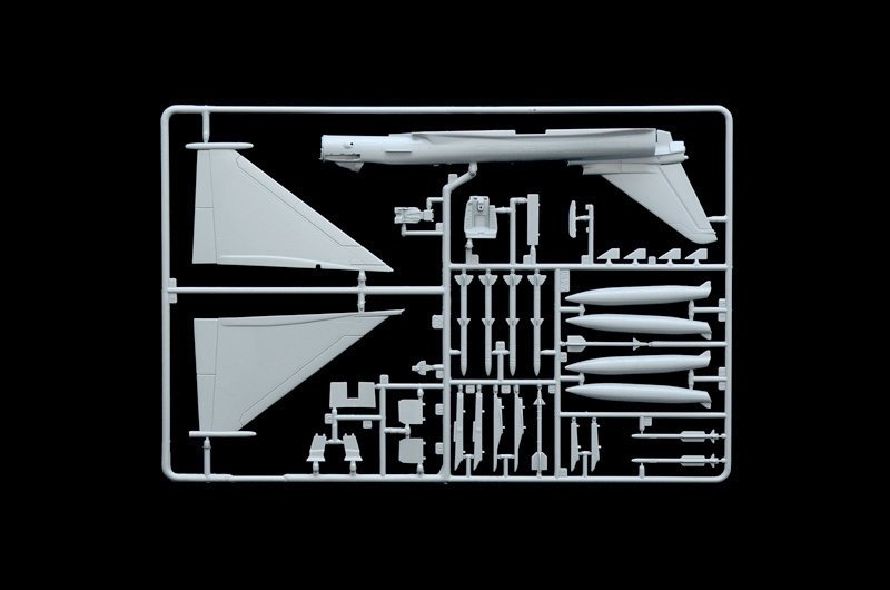 Italeri 1457 EF-2000 Typhoon In R.A.F. Service 1/72 – immagine 7