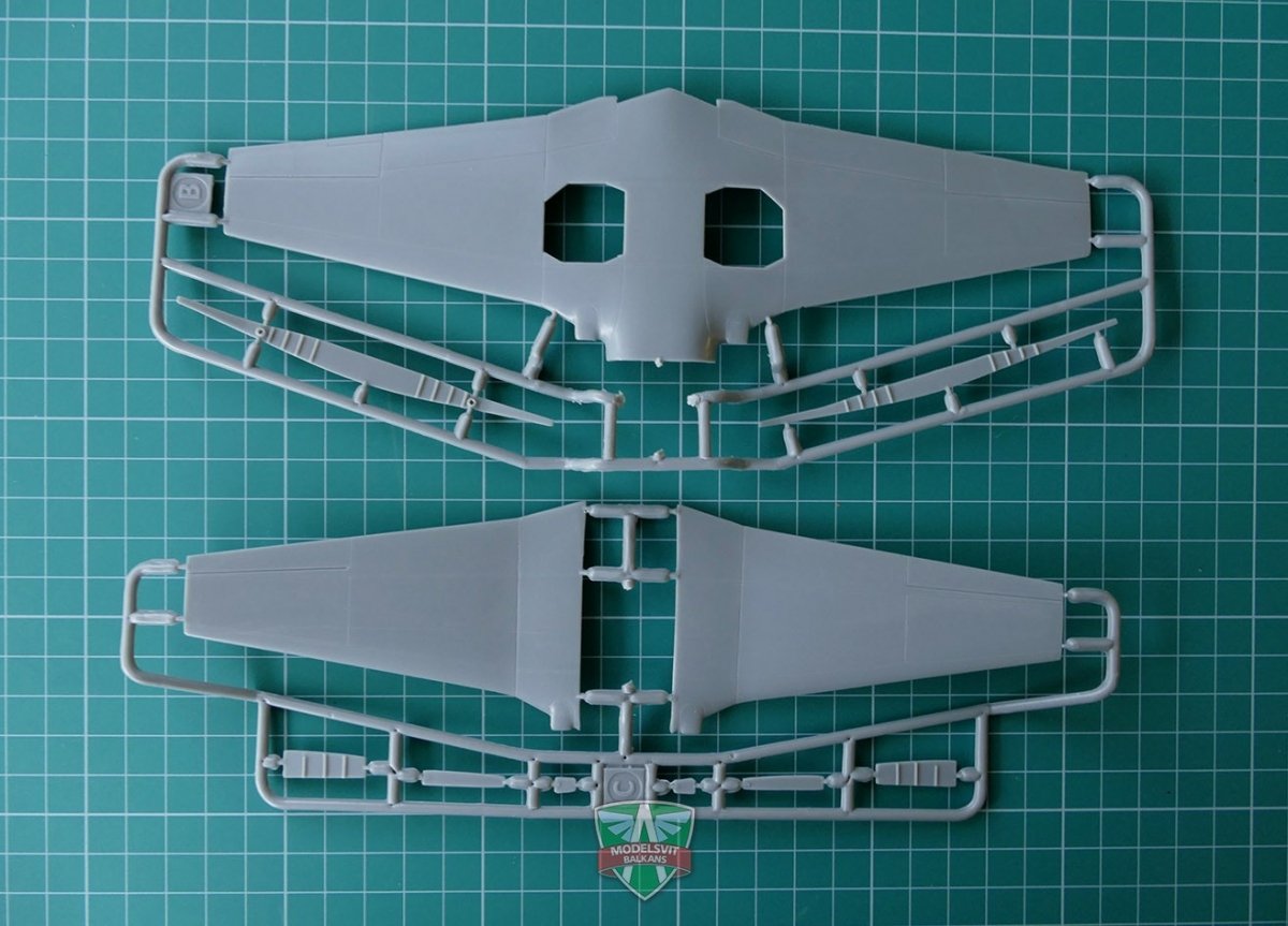 Modelsvit 72016 Tupolev Tu-91 Naval attack aircraft 1/72 – immagine 4