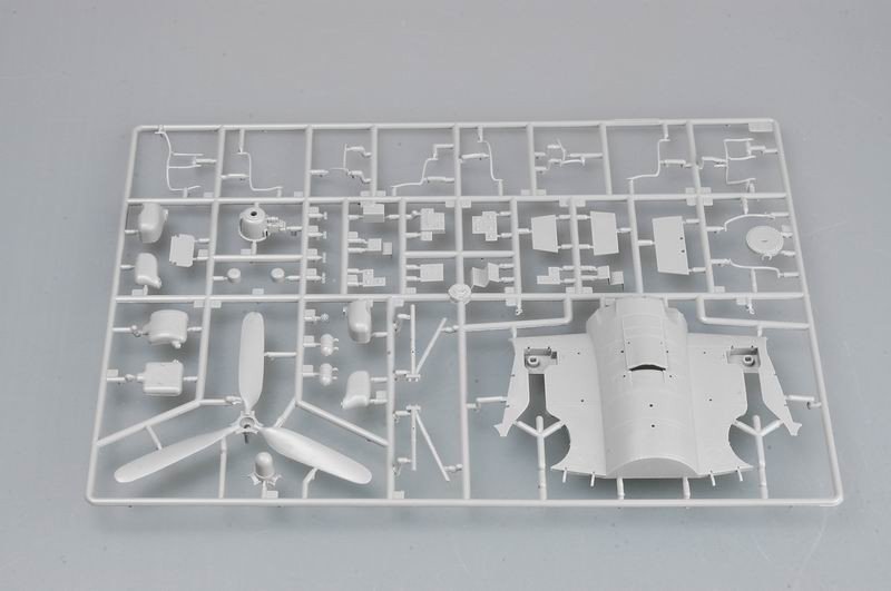 Trumpeter 02256 F6F-3 Hellcat 1/32 – image 2