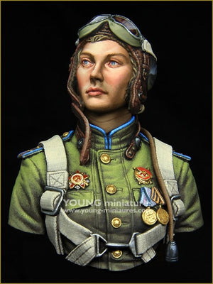 Young Miniatures YM1878 SORCIÈRES DE LA NUIT Régiment de bombardiers de nuit soviétiques Seconde Guerre mondiale 1/10 – image 3