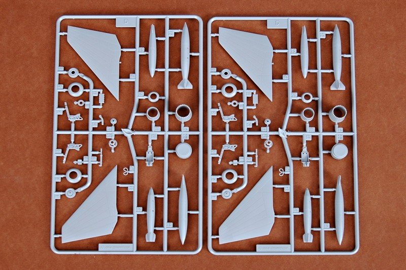 Trumpeter 01616 RA-5C Vigilante 1/72 – imagen 4