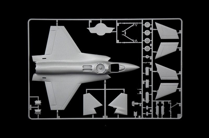 Italeri 1419 JSF Program X-32A and X-35B 1/72 – Bild 6