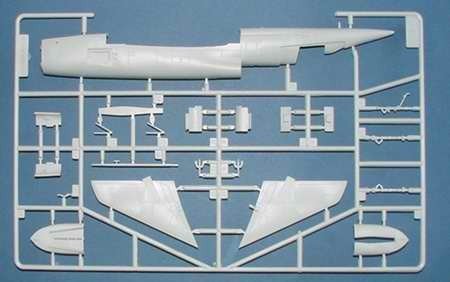 Trumpeter 01605 North American F-107A Ultra Sabre 1/72 – immagine 4