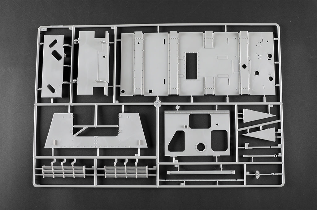 Trumpeter 00953 German Sd.Kfz.165 Hummel Late Production 1/16 – image 33