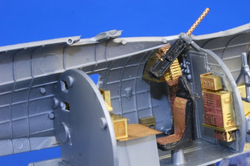 Eduard 49361 B-17G mid section 1/48 Revell – immagine 6