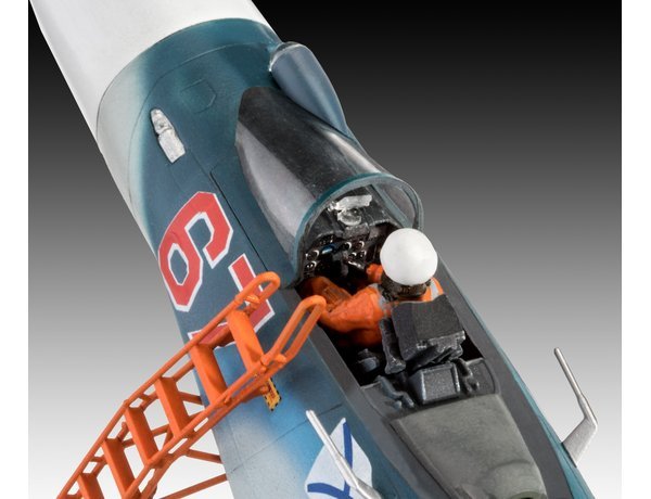 Revell 03911 Sukhoi Su-33 Navy Flanker Model Kit 1/72 – Bild 3