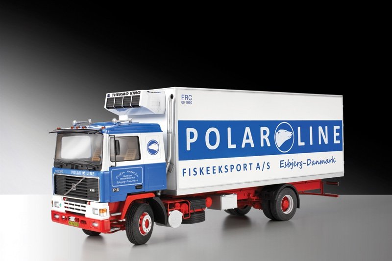 Italeri 3893 VOLVO F16 REEFER TRUCK 1/24