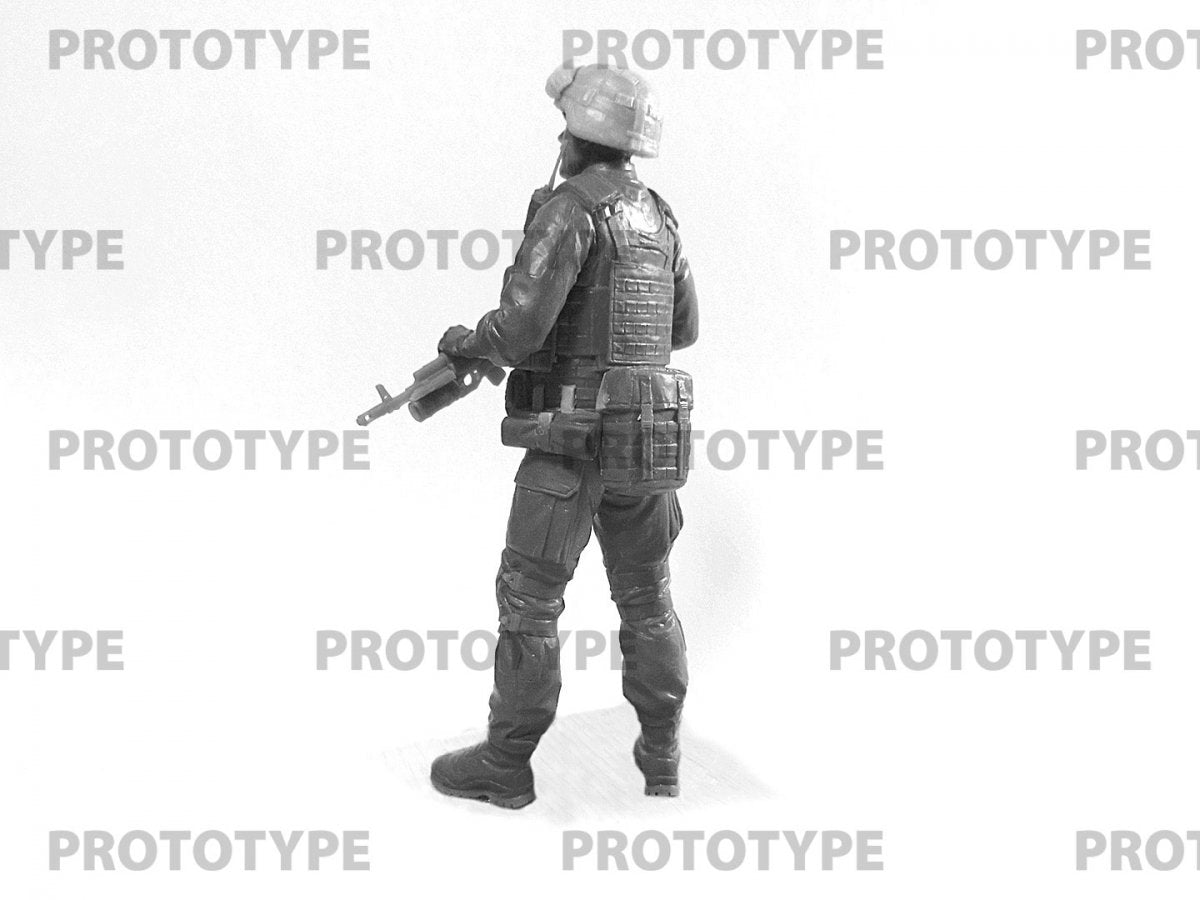 ICM 16104 Soldat des Forces armées ukrainiennes 1/16 – image 8