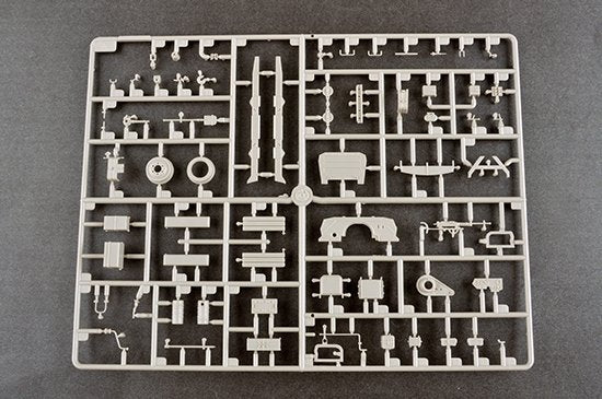 Trumpeter 09574 Soviet BTR-152K1 APC 1/35 – imagen 5