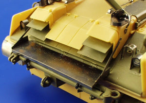 Eduard 35787 M-88 Recovery Tank AFV Club – immagine 4